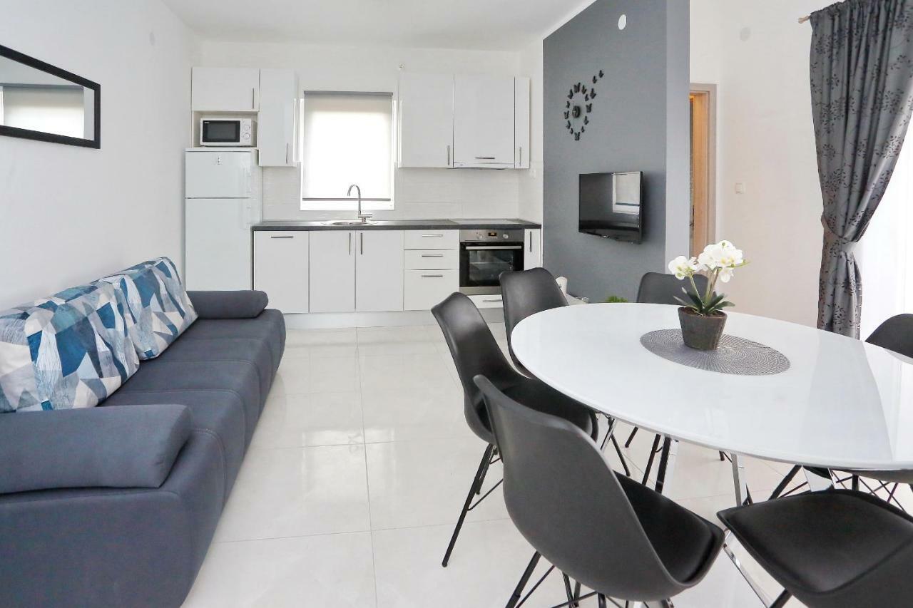 Vito Apartment บาร์บินเย ภายนอก รูปภาพ